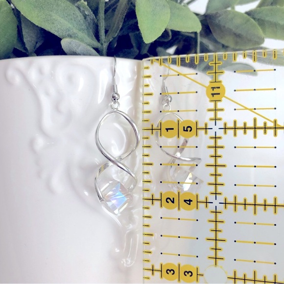 New Dangling Drop Glass Crystal Spiral Helix Twirling Twist Tangled Earrings - Picture 5 of 8